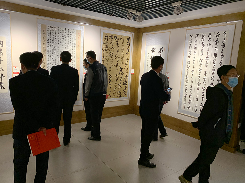 2741f15b306745e3b622f5b7d9efc70c.jpg 2741f15b306745e3b622f5b7d9efc70c.jpg