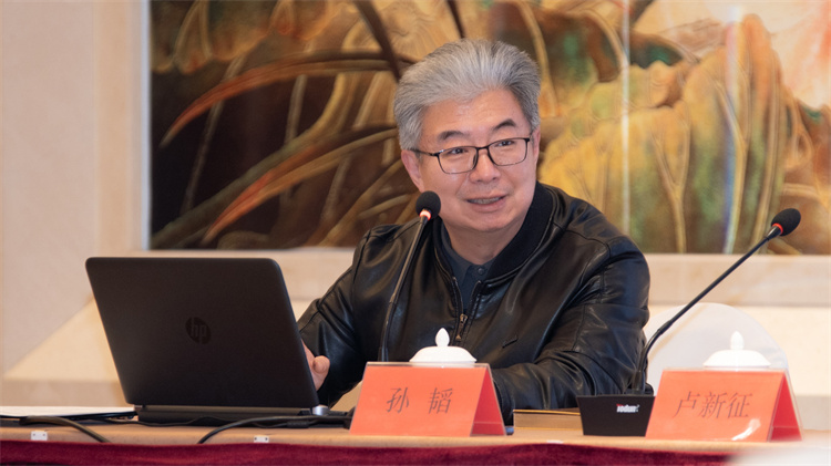 孫韜教授授課.jpg 孫韜教授授課.jpg