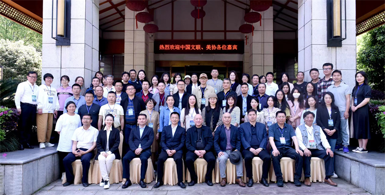 9 開班儀式上合影(人物花鳥班).jpg 9 開班儀式上合影(人物花鳥班).jpg